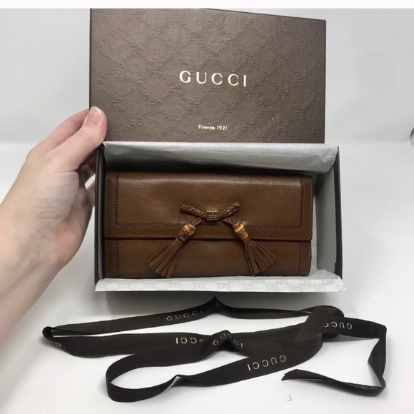 Gucci Handbags - Authentic Gucci Wallet!